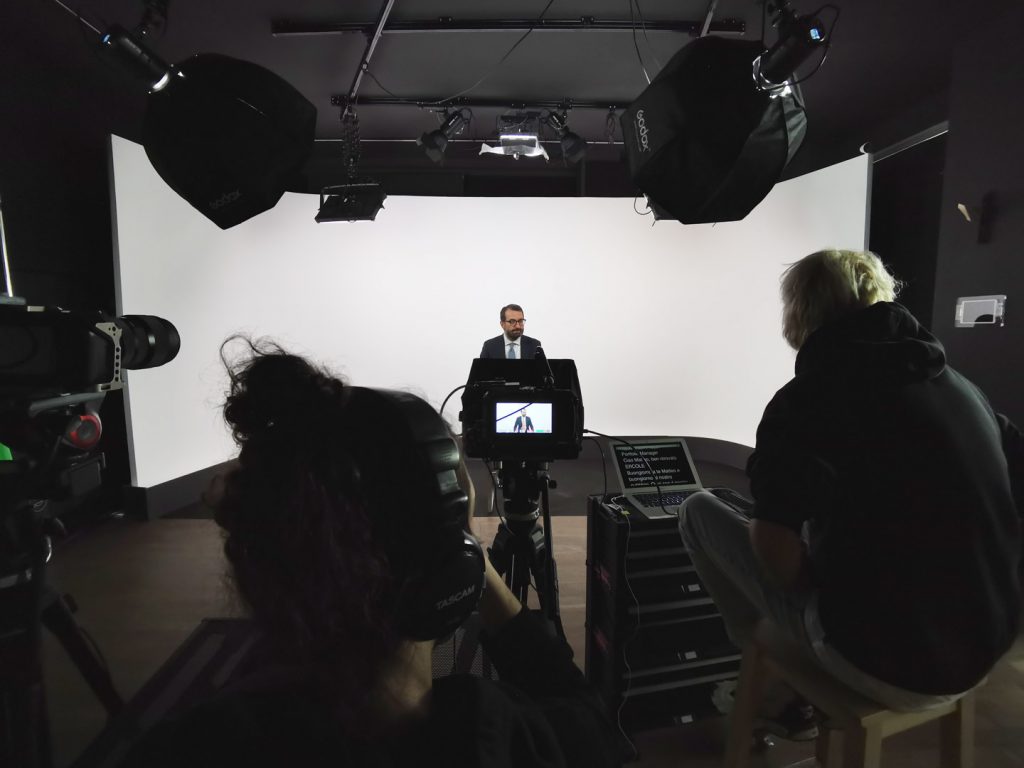studios_clotilde_backstage